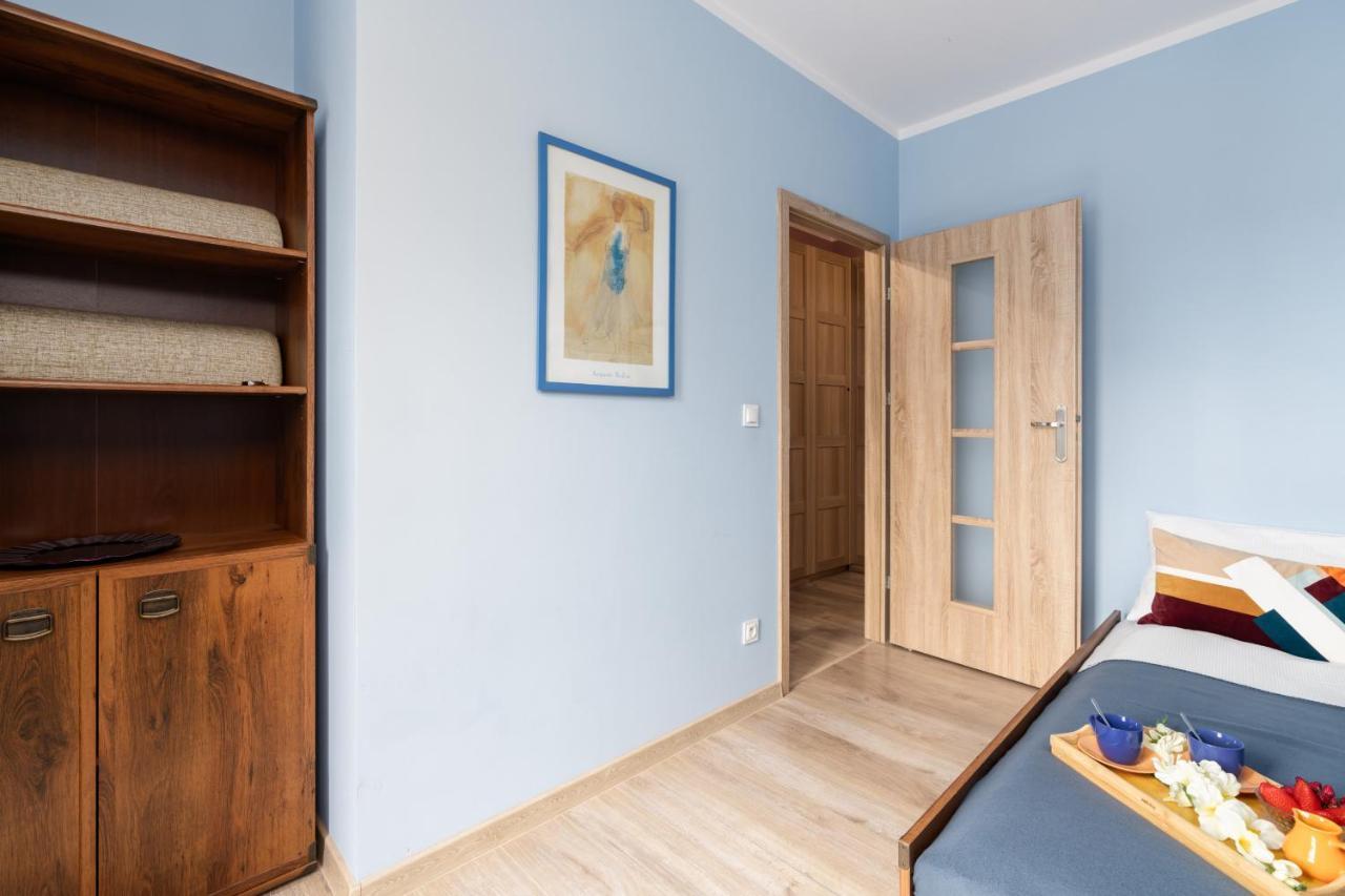 Modern Apartment With Balcony & Free Garage Poznan By Noclegi Renters Bagian luar foto